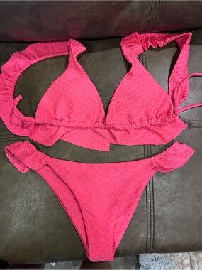 SHEIN Hot Pink Textured Ruffle Triangle Bikini